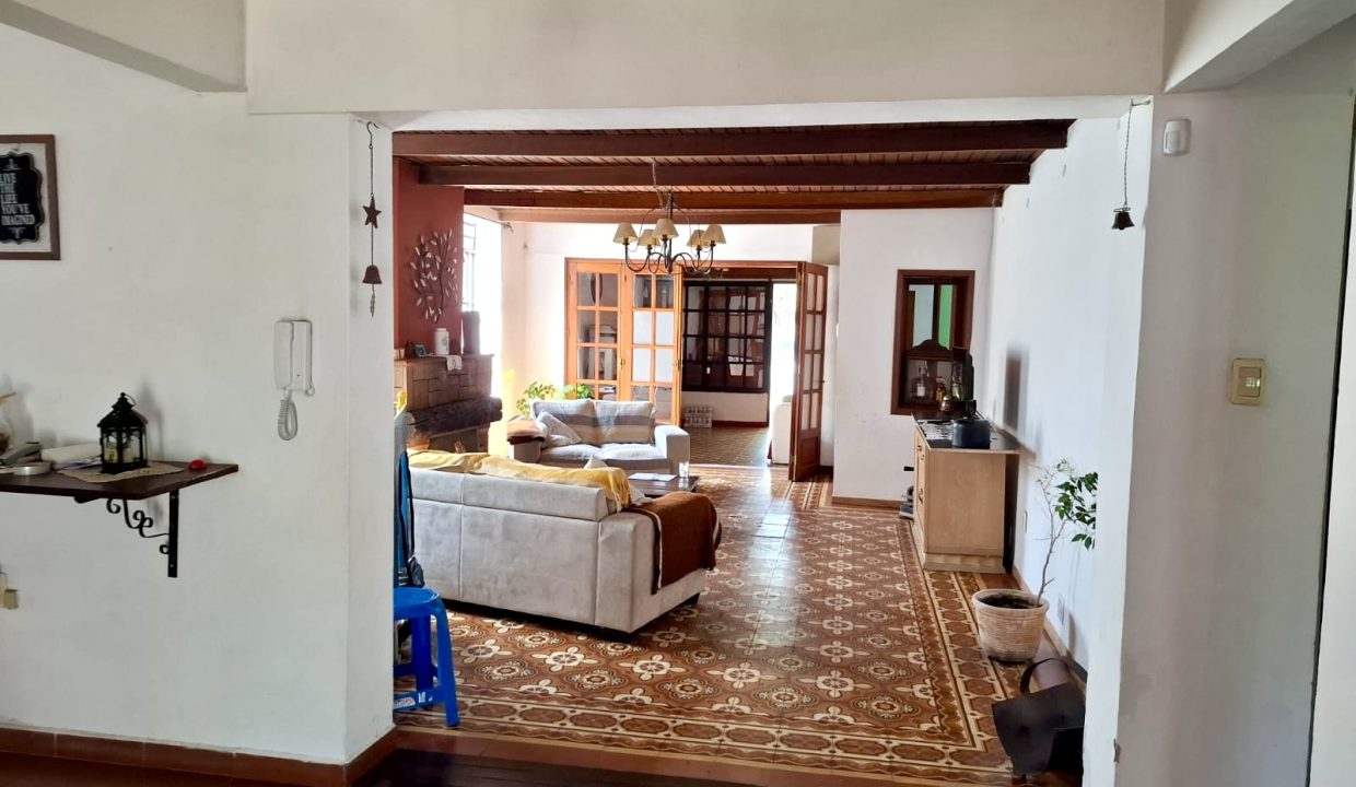 84d33eef-88b3-4d33-a582-78c1c9917175